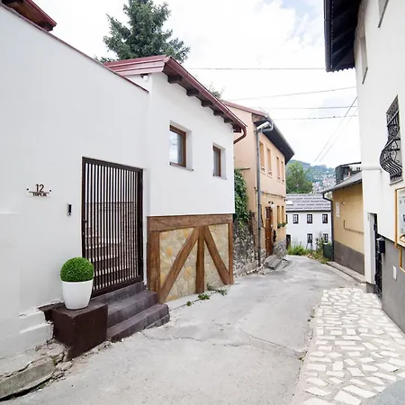 Lägenhetshotell Old Town Toplik Design 3*